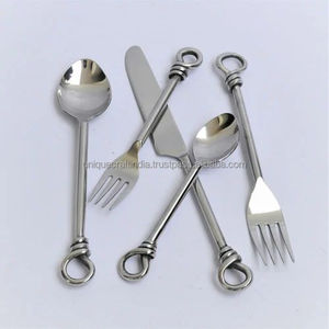 ชุดช้อนสแตนเลสพรีเมียม ขัดเงาอย่างดี เกรดสำหรับอาหาร |   ภาชนะใส่อาหารทนทานต่อการเกิดสนิม |   โลโก้แบบกำหนดเองของ OEM - Product Image 3