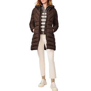 Custom Wholesale Logo Puffer Jackets New Winter Wear Long Sleeve <b>Women</b> Puffer Jackets for Sale Premium Quality Windproof - Product Image 3