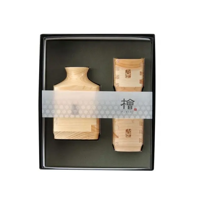 Nice Present Hinoki Cypress Drinkware Set with Refreshing Aroma Effects 892822 IKI Cypress Square Sake Set 3 Pieces/ Set