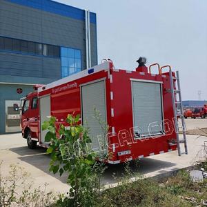 Chine Dongfeng 4000 litres petit <span class=keywords><strong>camion</strong></span> de pompiers 4x2 <span class=keywords><strong>camion</strong></span> de lutte contre l'incendie en mousse tendre à l'eau - Product Image 5