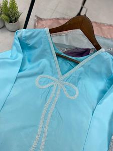 FATEMA FASHION – Salwar Kameez Farsi Exclusif de Créateur, Tenue de Soirée Moderne avec Haut Orné de Quatre Magnifiques Perles et Dupatta en Crêpe à Séchage Rapide - Product Image 4