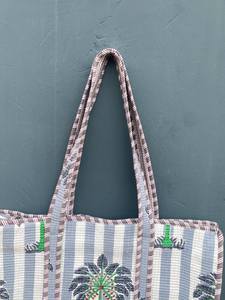 Sac fourre-tout en coton personnalisé, tendance et stylé, idéal pour la plage, les voyages d'été et le maquillage – Vente chaude - Product Image 2