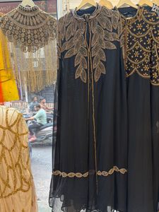 Abaya noire perlée, col montant, manches longues, longueur ras du sol, robe islamique pour femme, style Moyen-Orient, pour l'Aïd, soirées et toutes saisons - Product Image 1