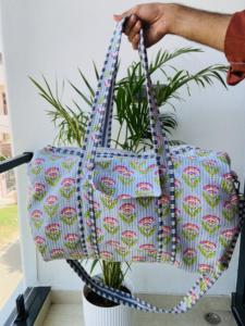 Bolso de Hombro Acolchado Vintage 100% Algodón Puro, Ligero, con Estampado Floral, Lavable, Ecológico, con Cierre, para Viajes Cortos y Yoga - Product Image 2