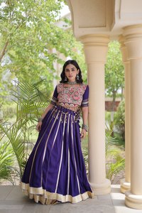 Lehenga Choli traditionnel en soie verte avec blouse brodée, coupe ample, longueur au sol, robe de mariée pour femmes, style Inde Pakistan - Product Image 4