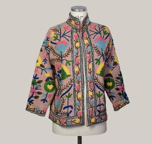 Veste brodée Suzani aux couleurs assorties, style bohème chic, manteau en jute fait main, veste florale pour festival, vêtement ethnique bohème unique. - Product Image 3