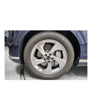 Genesis GV70 2024 2.5T Gasolina AWD 26,491 km Automático Volante a la Izquierda Asientos de Cuero Cámara Trasera - Product Image 5