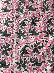 Tela Floral Sanganeri 100% Algodón Ecológico con Estampado a Mano, Material Ligero Hecho a Mano en India para Vestidos de Niños y Niñas - Product Image 2