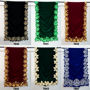 Chales o bufandas de terciopelo bordados a mano - Product Image 6