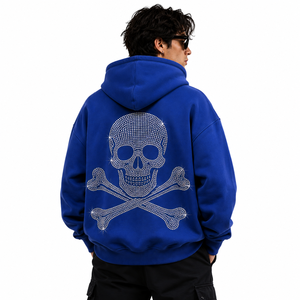 Sweat-shirt à capuche bleu pour homme avec logo personnalisé, fermeture éclair intégrale, coupe oversize, épais, avec design en strass sur le devant, style hip-hop streetwear. - Product Image 4