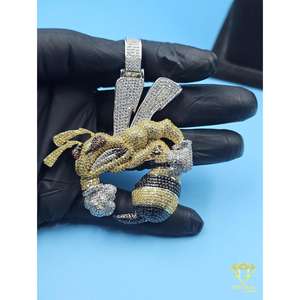 Pendentif Lapin Banane Luxe Iced Out avec Diamants de Laboratoire VVS en Argent Sterling 925, Bijoux Hip Hop - Product Image 3