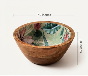 Bol en bois de manguier émaillé fait main avec motif floral vert bohème, écologique et compatible lave-vaisselle, idéal pour servir et offrir - Product Image 4