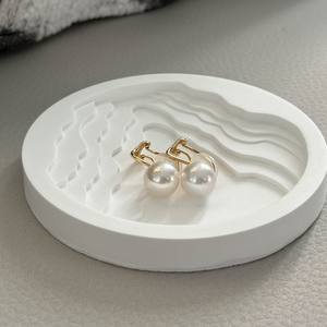 Pendientes de Perlas Edison Aurora Redondas de Alta Calidad, Perlas Naturales de Agua Dulce de 9-10 mm, Pendientes de Perlas Grandes - Product Image 1