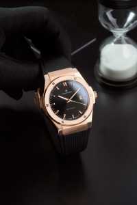 นาฬิกาข้อมือผู้ชาย Alexander Ferros รุ่น 2242R-01 ระบบออโตเมติก ตัวเรือนสแตนเลส สายยาง ขนาด 40 มม. กระจกแซฟไฟร์ กันน้ำ ดีไซน์สปอร์ต - Product Image 5
