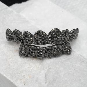 AMBER JEWELS T-796 Grillz en argent 925 plaqué rhodium noir avec moissanite taille brillant rond, style hip-hop, unisexe, pour usage quotidien - Product Image 2