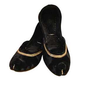 Traditional Pakistani Khussa Soft Comfortable Ethnic Footwear Women Khussa Handmade Embroidered Ladies Flats Pumps Custom Sizes - Product Image 1