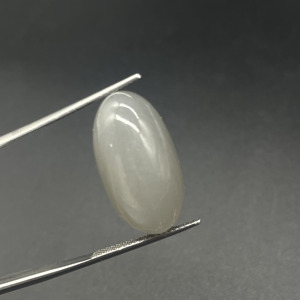 HAYAAT GEMS Pierre de lune grise naturelle taille ovale 18,65 carats 20x11,4x10mm |   Pierre précieuse polie non montée pour la fabrication de bijoux, anneaux et pendentifs - Product Image 1