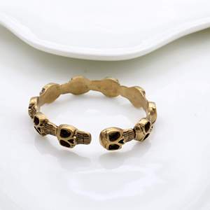 Brazalete de esqueleto chapado en oro antiguo, estilo punk, unisex, de aleación, a la moda - Product Image 2
