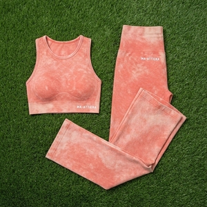 Conjunto de Yoga para Mujer, Color Naranja Coral, Lavado Ácido, Top Corto, Leggings de Cintura Alta con Corte Acampanado, Ropa Deportiva para Gimnasio y Entrenamiento - Product Image 1