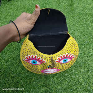 Sac à main brodé de qualité supérieure, élégant sac à main de créateur pour femmes, sac de mariage et de fiançailles brodé écologique - Product Image 3