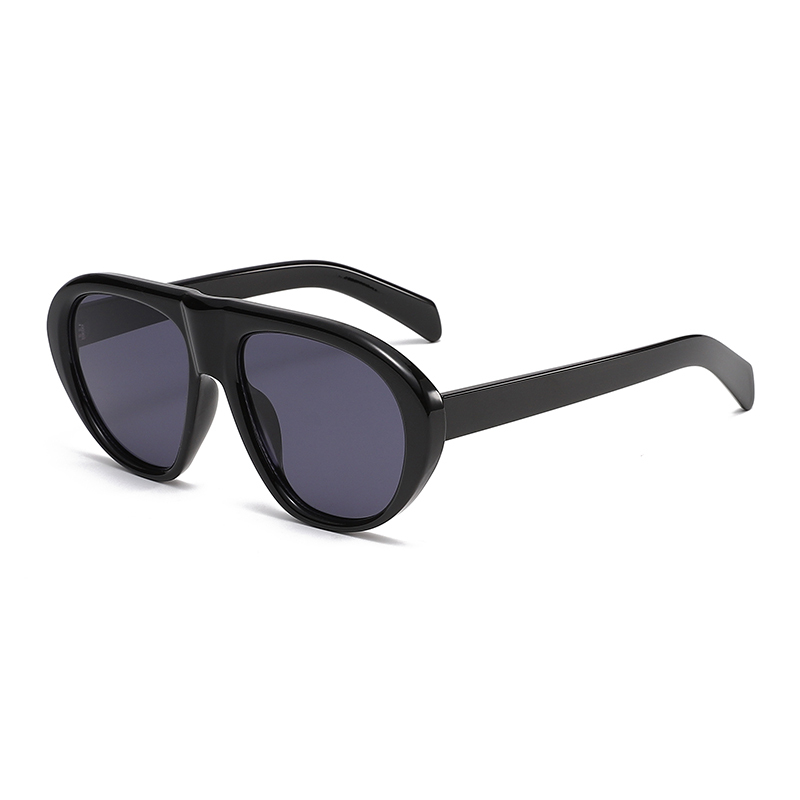 C1: Black/ Smoke
