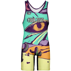Camiseta sin mangas deportiva con estampado de dragón para hombre, transpirable, de secado rápido, cuello redondo, con diseño de personaje, de poliéster tejido, y pantalones cortos de compresión tejidos. - Product Image 5