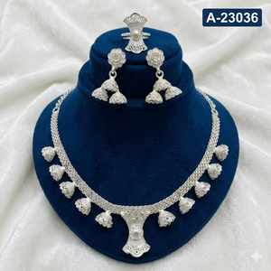 ชุดเครื่องประดับทองชุบอินเดียประดับเพชรซิคอนรูปดอกไม้ สร้อยคอพร้อมต่างหู ดีไซน์ทันสมัยสำหรับผู้หญิง เหมาะสำหรับงานปาร์ตี้ งานหมั้น งานแต่งงาน - Product Image 1