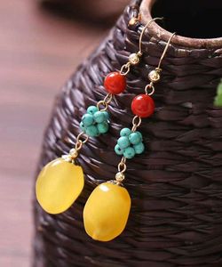 Pendientes de Resina Hechos a Mano Azul Cielo, Elegantes Pendientes de Resina con Flor de Orquídea, Joyería de Resina con Toque Natural, Pendientes de Resina Hechos a Mano con Diseño de Atardecer - Product Image 5
