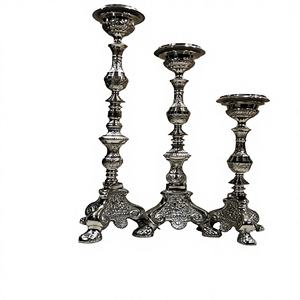 Porte-bougies de Shabbat en argent avec design gravé de luxe, chandelier en argent comme cadeau Judaica - Product Image 1