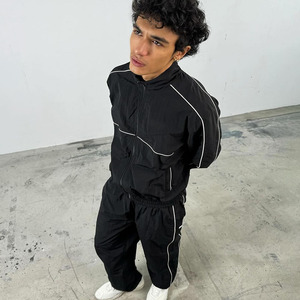 Conjunto Deportivo Unisex OEM, Manga Larga, Cierre de Cremallera, Bolsillos Laterales, Transpirable, Estilo Deportivo, Ropa de Otoño, Color Sólido, Corte Holgado, para Adultos - Product Image 4