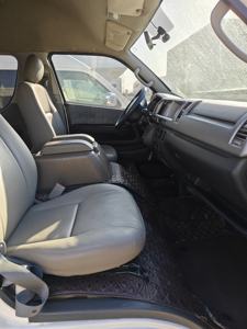 Minibús Hiace de 15 Plazas, Automático, Volante a la Izquierda, Autobús Urbano, Transporte de Pasajeros, Minivan - Product Image 6