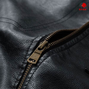 Chaqueta de Cuero Personalizada Ryan Pro Gear para Hombre, Tejido Cómodo y Transpirable con Logotipo Personalizado, Cuello Camisero - Product Image 5