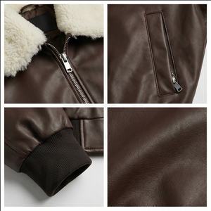 Chaqueta de cuero genuino de talla grande para mujer, bombardero de cuero a la moda, venta al por mayor, cuero de oveja con cuello de piel de poliéster falso para mujer - Product Image 4
