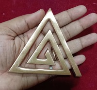Décoration Murale Moderne en Cuivre en Forme de Triangle, Design Géométrique Découpé au Laser, Décoration Minimaliste pour la Maison, 1 Pièce, Écologique, Symbole de Prospérité