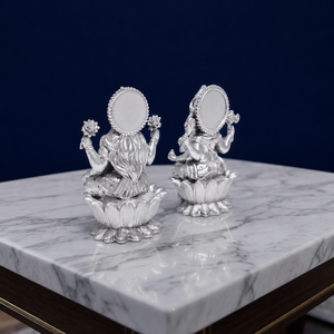 พระโลตัสยาวชุบเงิน 999 จาก Jaipur Metals รูปเทพีลาักษมีและพระพิฆเนศ |   ทองเหลืองแท้ 100% |   7 x 6 x 5.5 ซม. |   97 กรัม |   พูจาและของขวัญ - Product Image 5