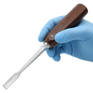 Osteotome chirurgical 10 mm à bord biseauté en acier inoxydable, ciseau à os manuel, kit chirurgical de classe I pour la chirurgie générale, certifié CE - Product Image 5