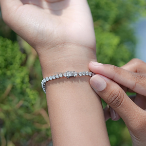 Elegant Heart Shape Diamond Tennis <b>Bracelet</b> in White Gold, Dainty Luxury Wrist Jewelry for Women, Minimal Romantic Everyday Were - Product Image 4