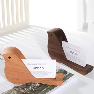 Sculptures d'oiseaux en bois intemporelles: parfaites pour la décoration intérieure et les cadeaux uniques - Product Image 3