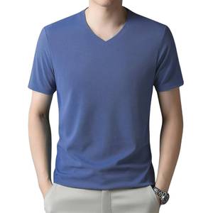 เสื้อยืดคอวีผู้ชายผ้าฝ้ายจากโรงงานโดยตรง ระบายอากาศได้ดี สไตล์ลำลอง สตรีทแวร์ รับผลิตแบรนด์ส่วนตัว - Product Image 2