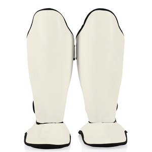 Protège-tibias en cuir de haute qualité pour boxe et MMA, modèle 2026, confortables, avec logo personnalisé, pour la protection des jambes et des pieds en MMA. - Product Image 1