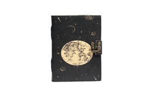 Cuaderno de Dibujo Personalizable con Tapa Dura de Cuero Vintage con Grabado de Luna, Encuadernación Cosida a Mano y Borde Rústico - Product Image 4