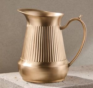 Ensemble de carafes en cuivre gravé de style antique royal, orné d'un art floral traditionnel complexe. Disponible au prix de gros. - Product Image 2
