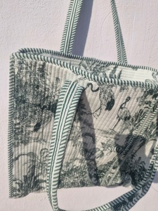 Green Solid Color Vintage <b>Lightweight</b> Quilted Cotton Tote <b>Bag</b> 18x18cm Shoulder Handbag for Shopping Travel & <b>Beach</b> Use - Product Image 3