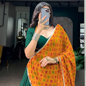 Lehenga Choli Premium con Costuras Chinon, Encaje con Diseño en Relieve y Dupatta de Georgette Estampado, Precio al por Mayor por Royal Exports - Product Image 5