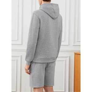 Ensemble de survêtement élégant pour hommes : sweat à capuche et short, idéal pour la gym, tenue décontractée confortable, respirante, avec logo personnalisé - Product Image 2
