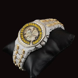 Reloj de Hombre de Marca Premium con Cronógrafo, Esfera Redonda, Correa de Acero Inoxidable de Dos Tonos, Diamantes Moissanite y Completamente Cubierto de Piedras Preciosas, Precio al por Mayor - Product Image 1