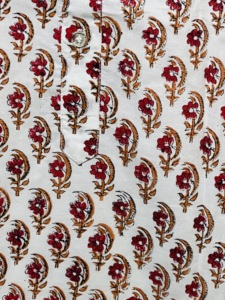 คุณภาพเยี่ยม ผ้าฝ้าย 100% สีแดงเบอร์กันดี เสื้อคุรตะแขนสั้นสไตล์ชาติพันธุ์สำหรับผู้ชาย |   ชุดคุर्ตาพิมพ์ลายดอกไม้ด้วยมือแบบดั้งเดิมสไตล์ลำลอง - Product Image 3