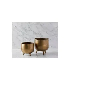 Jardinière en métal finition dorée pour les passionnés de décoration intérieure et les designers professionnels, pour une utilisation en intérieur et en extérieur - Product Image 4