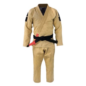 Uniformes de Karate de Artes Marciales de Alta Calidad a Precio de Mayoreo, Fabricante de Uniformes de Karate con Diseño de Logotipo Personalizado y Servicio OEM - Product Image 1