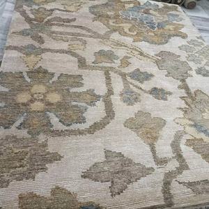 Alfombra de lana anudada a mano indotibetana de lujo Diseño floral silenciado para interiores modernos Alfombras y juegos - Product Image 1